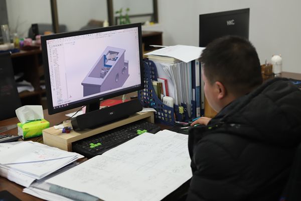 對(duì)不同材質(zhì)的鑄鋼件，鑄鋼件加工廠家如何設(shè)計(jì)工藝筋？