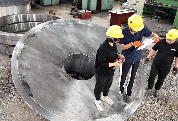 鑄鋼件頻現(xiàn)缺陷是大型鑄造加工廠家的質(zhì)檢部失職還是車間管理的無序？