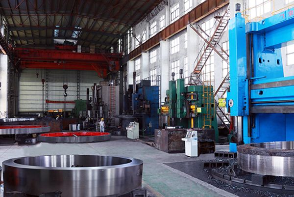 如何正確選擇鑄鋼件加工廠家？加工大型鑄鋼件時需要避免哪些誤區(qū)？