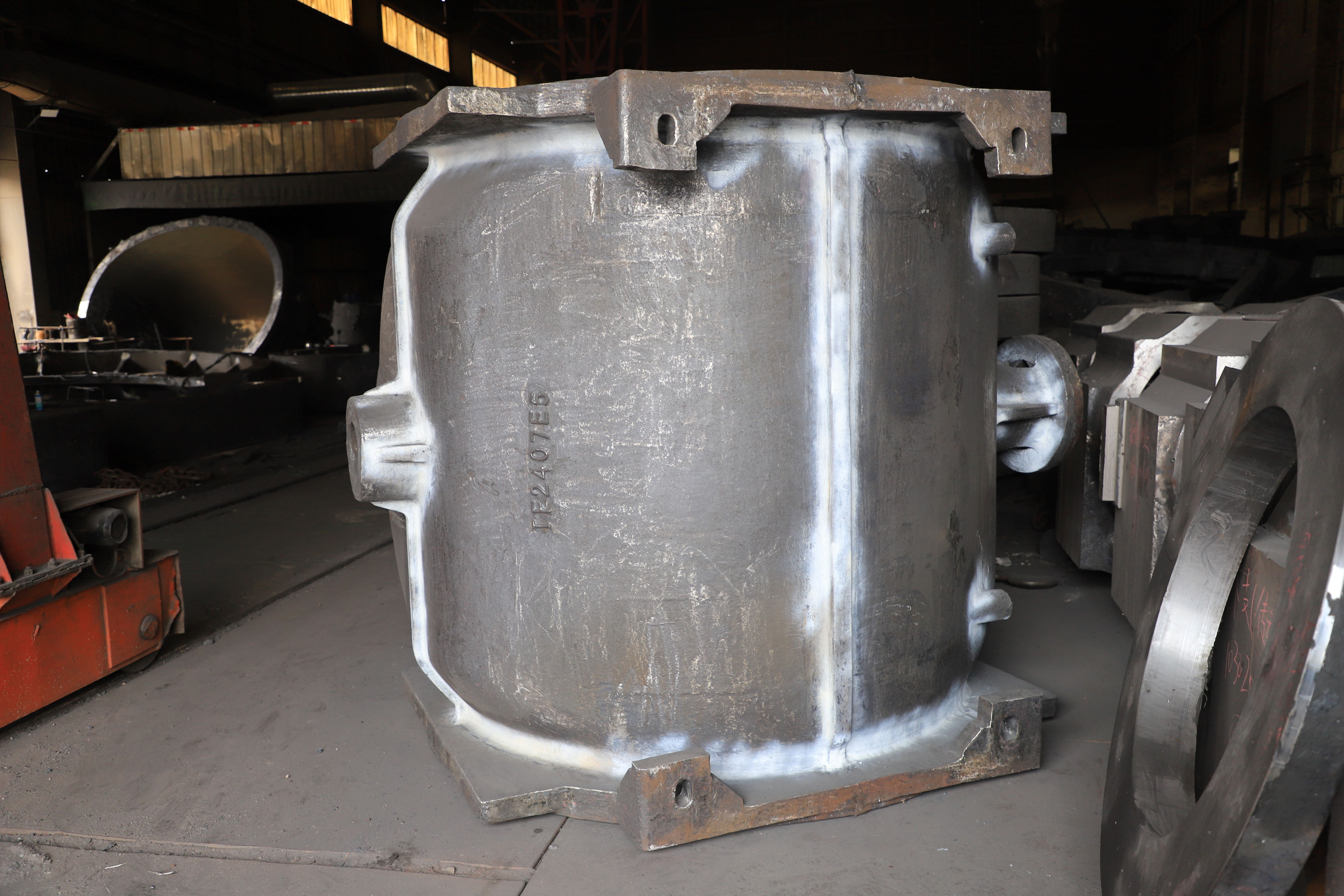 大型鑄鋼件-閥體鑄造中如何減少氣孔和夾渣？