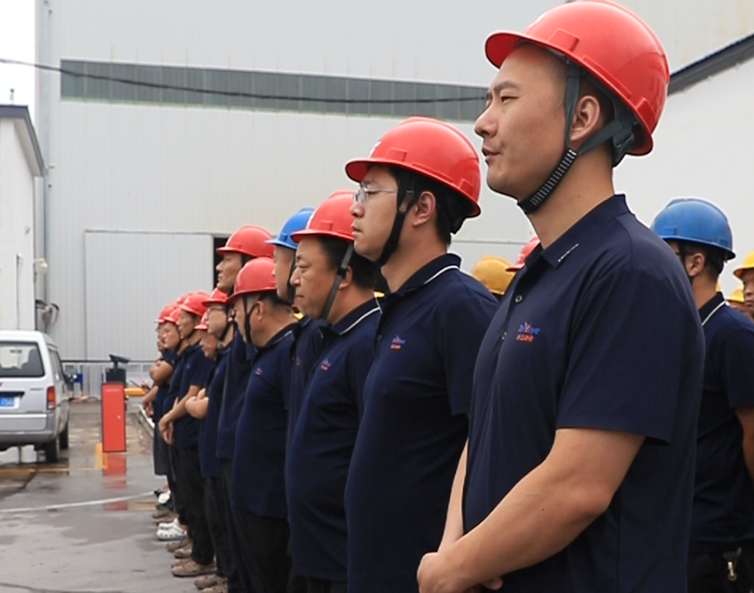 騰飛鑄鋼慶祝黨的104華誕！