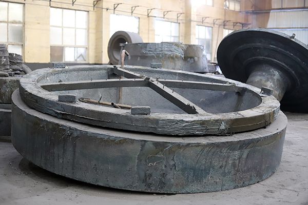 大型鑄鋼件的氣孔和縮孔該怎么處理