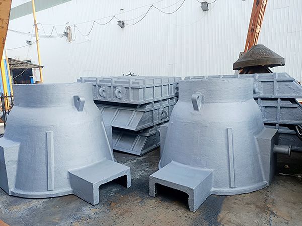 為什么正規(guī)的大型鑄鋼件廠家生產(chǎn)的渣罐價格并不貴？