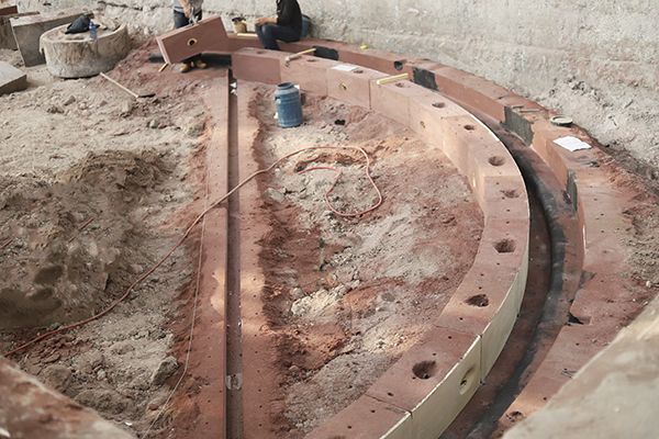 為什么機(jī)器替代不了了手工造型？大型鑄造加工廠家告訴您是什么原因