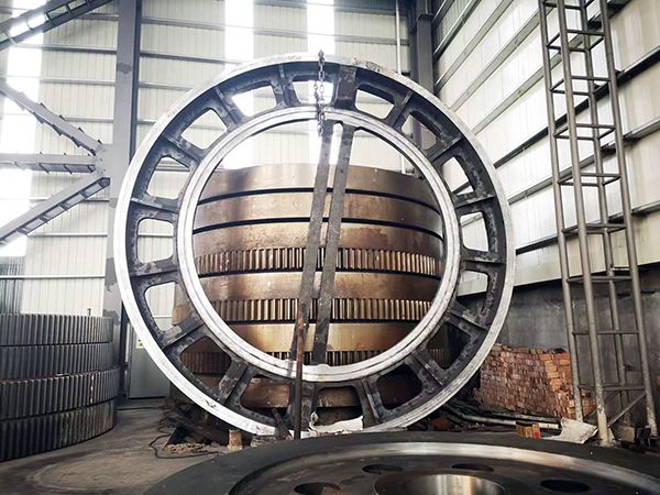 大型鑄鋼件廠家對大齒輪的設計，為什么還要考慮到其噪音？